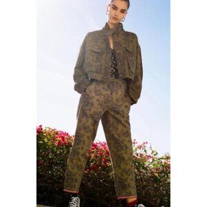 Kimchi Blue Quilted Wide Leg Pants Small Green Camo Floral Embroidered Artsy